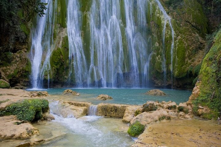 Tour to El Limón waterfall with lunch included from Saman special for cruisers - Photo 1 of 10